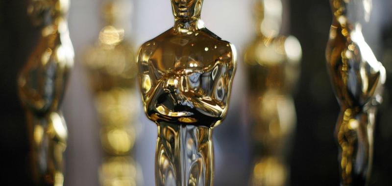 ¿Cuánto pesa la estatuilla?